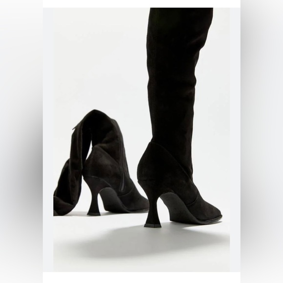 Suede Seychelles “You Or Me” tall boots. NWT, never worn, in original box. - Picture 6 of 12